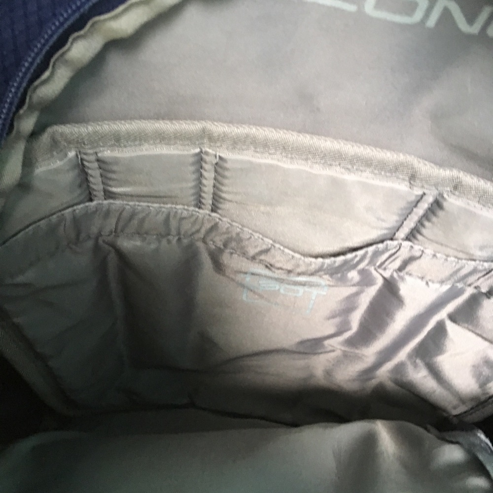 High Sierra backpack! - Picture 4 of 5